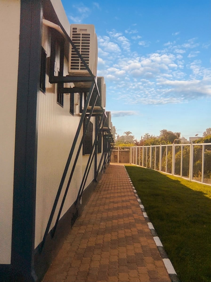Single-Storey Complexes